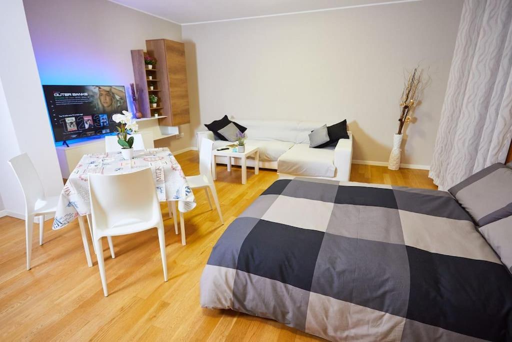 Center Aviano Comfort Suite Free Parking Wifi Exterior foto